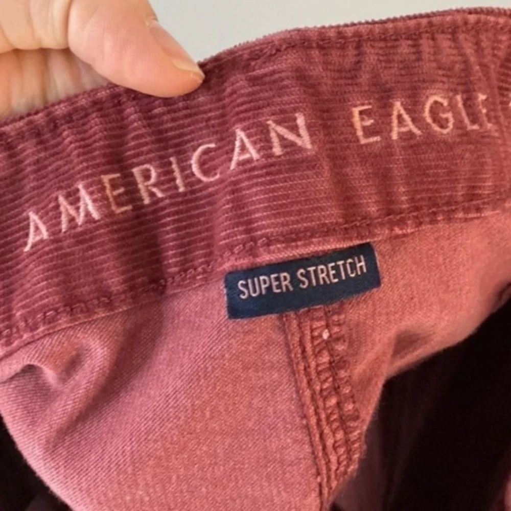 American Eagle Maroon Wine Red Corduroy Mini Skirt Super Stretch Women's 2 EUC